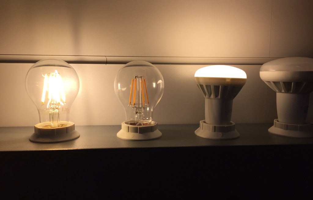 BulbsintheDiff's tweet image. It’s official! Our new interactive display is up and running so you can now experience the different colour temperatures for yourself✅ So you can get it right before you buy!💷 Call in for some helpful advice💡🔌 #keepitlocal #cardiff #lighting #cardifflighting #bulbs #LED