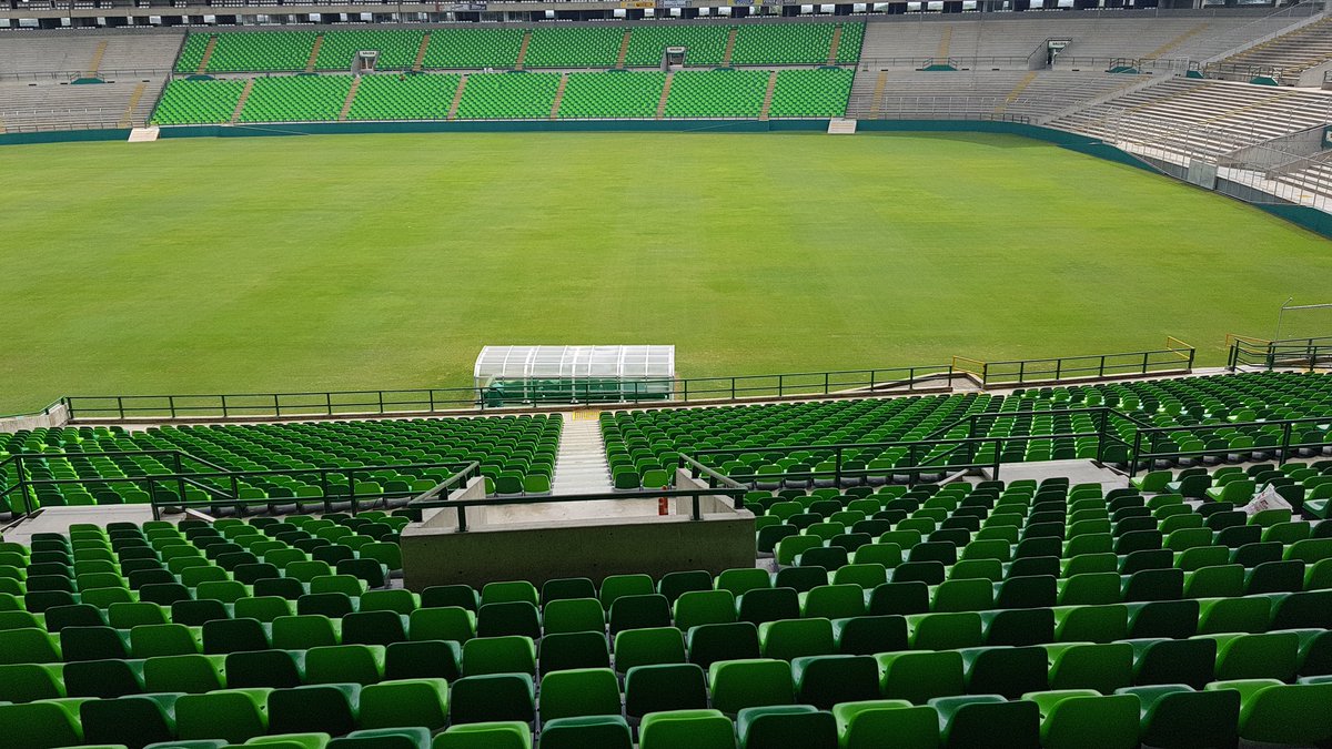 ElPetisoArango's tweet photo. El estadio de @AsoDeporCali hoy : https://t.co/tEE9IN0roO