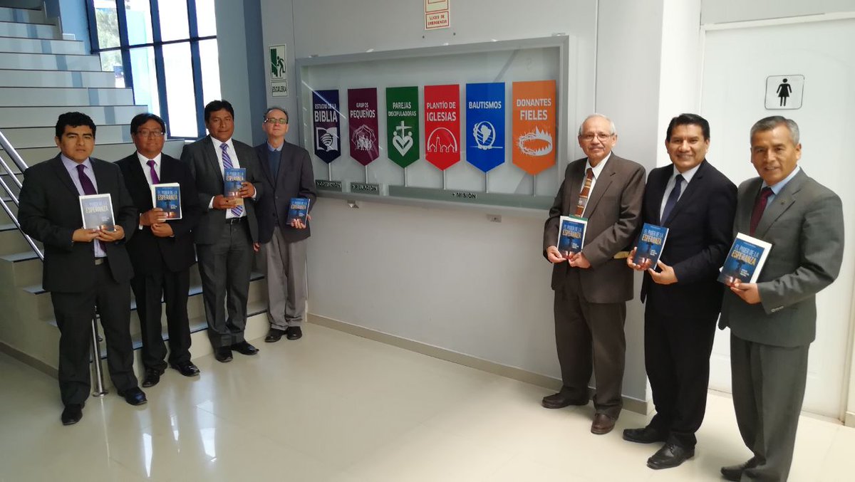 UPeUOficial's tweet photo. En la @UPeUJuliaca se vive un gran compromiso con el Discipulado a través de las #MetasCRM siendo una Institución de Gente que cuida de Gente... #UPeU #JuntosLogramosTusSueños https://t.co/7iOnEvBetr