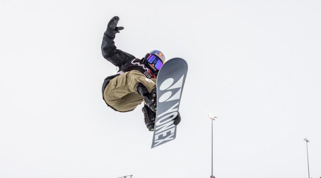 Charlamos con <a href="/q_castellet/">Queralt Castellet</a> , nuestra heroína del halfpipe, tras sus buenos resultados en Estados Unidos y Suiza. 💪🏂

redbull.com/es-es/queralt-…