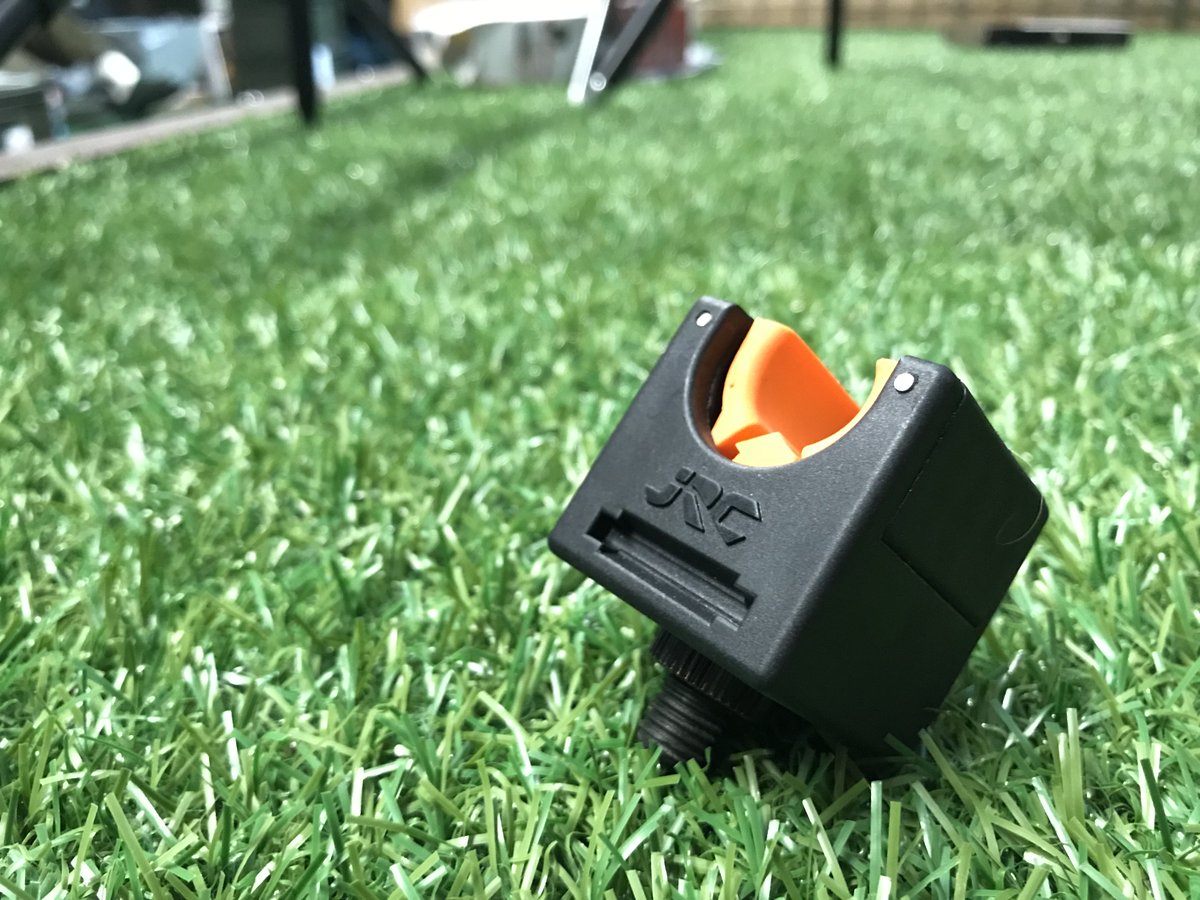 BobCoTackle's tweet photo. JRC X-Lite Rod Bloxx, mega tight grip due to the adjustable hinging parts, but easy release of the rod when striking. https://t.co/p98tjOKnyr