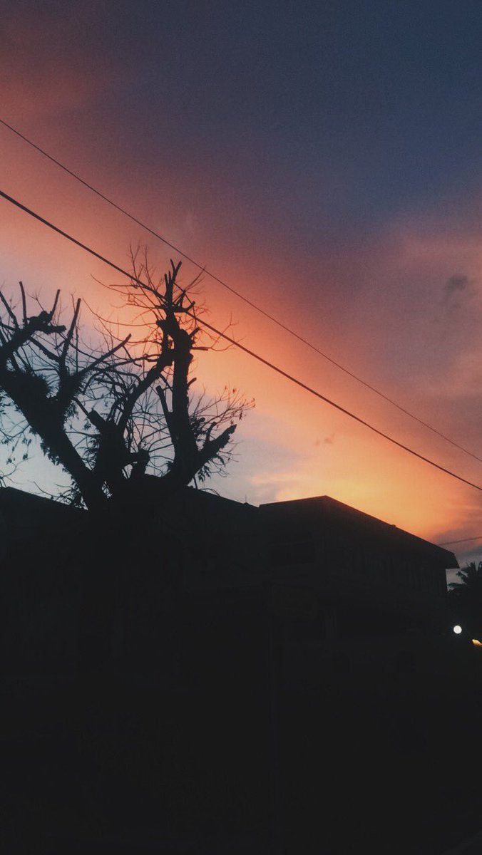 bobmalique_'s tweet photo. ☁️🔥 https://t.co/FNn5TkjXYl