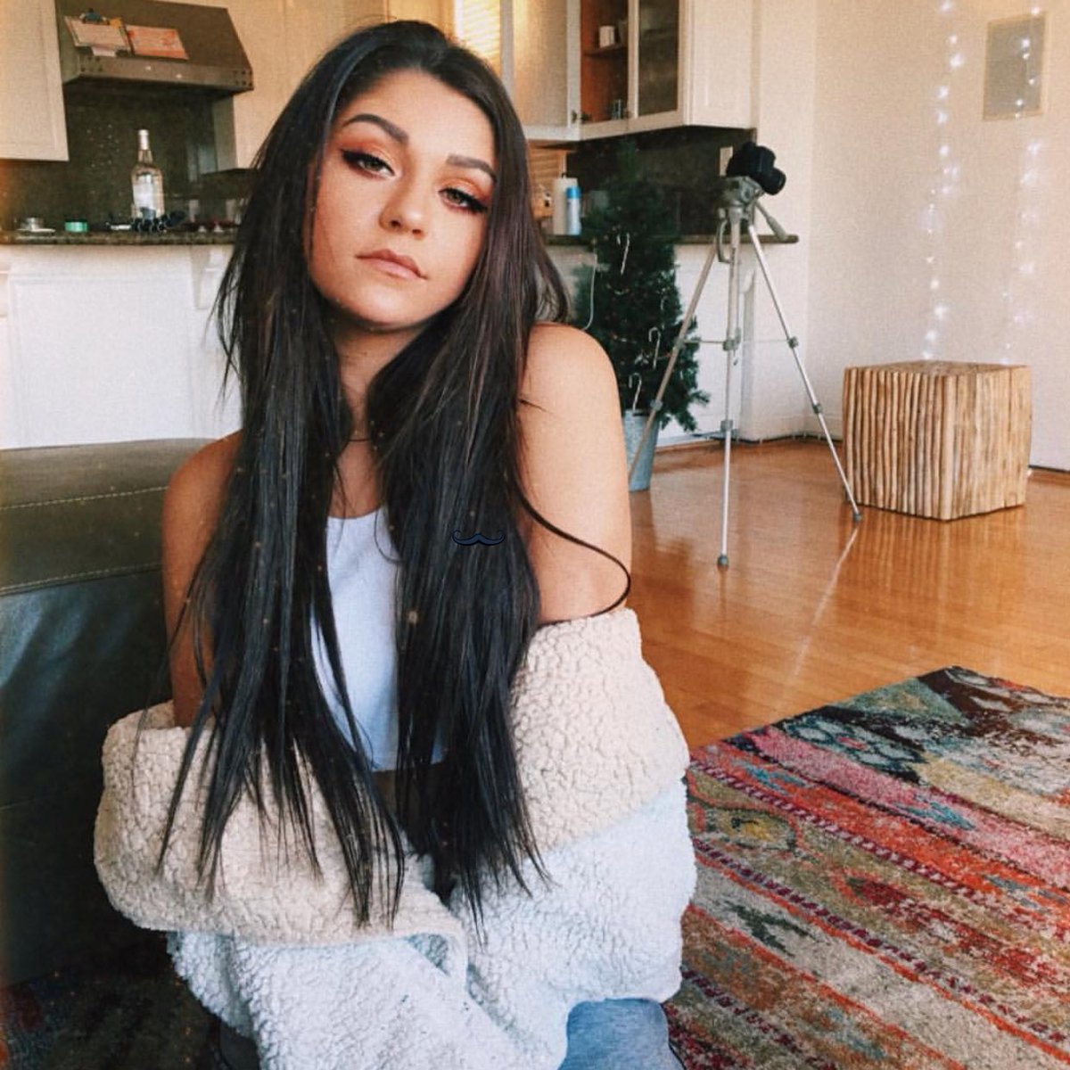 deltagdrway's tweet photo. never been a liar,
      I'm a lilac and you are my sun
    and every season
         I need you to come back

 #NuovaFotoProfilo https://t.co/6p1BlrESSZ
