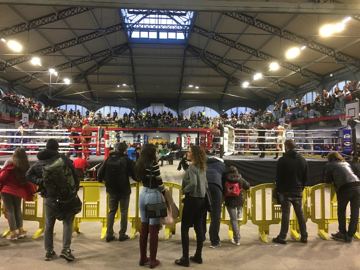 Championnat idf Muay THAI Asptt-Afmt, réussi hier à Japy plus de 300 Nak muay ont évolué sur 4 ring avec un niveau toute la journée.