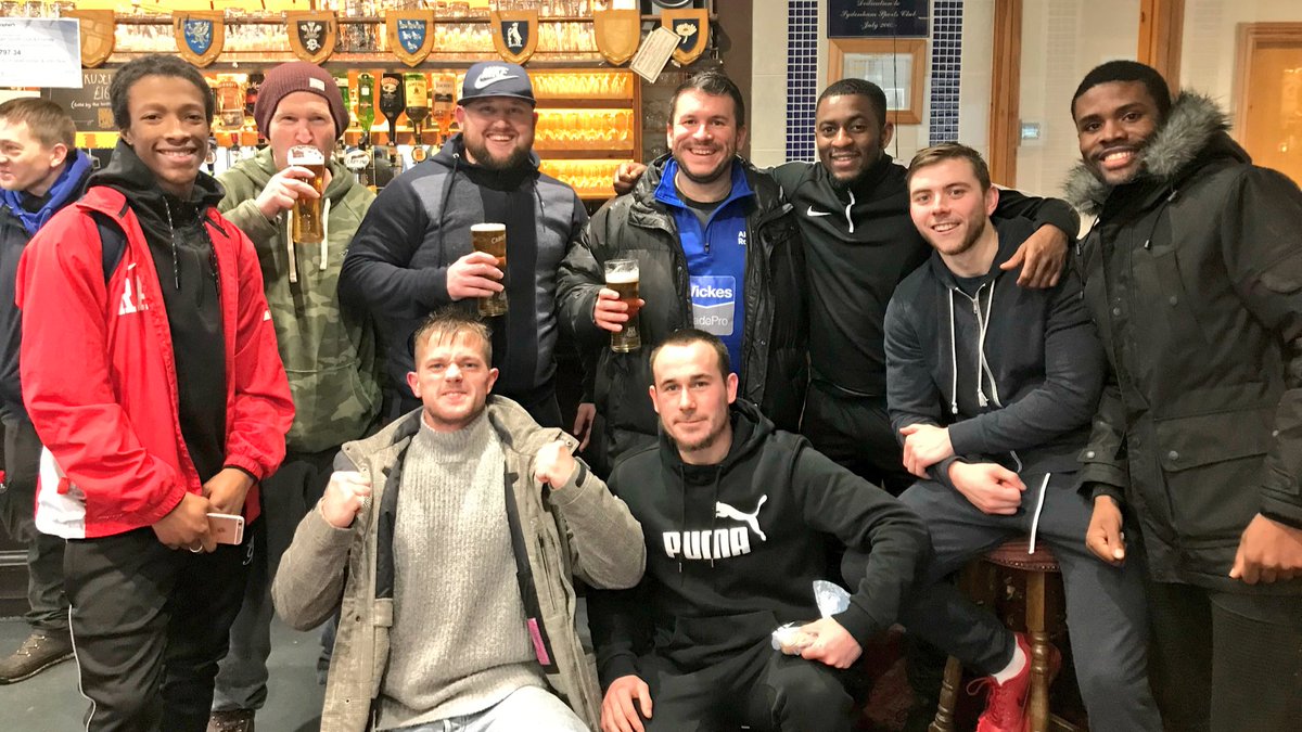 RichieFirth's tweet image. Pep drinks with the boys after a game right?  #winning @afcgroundhopper ⚽️