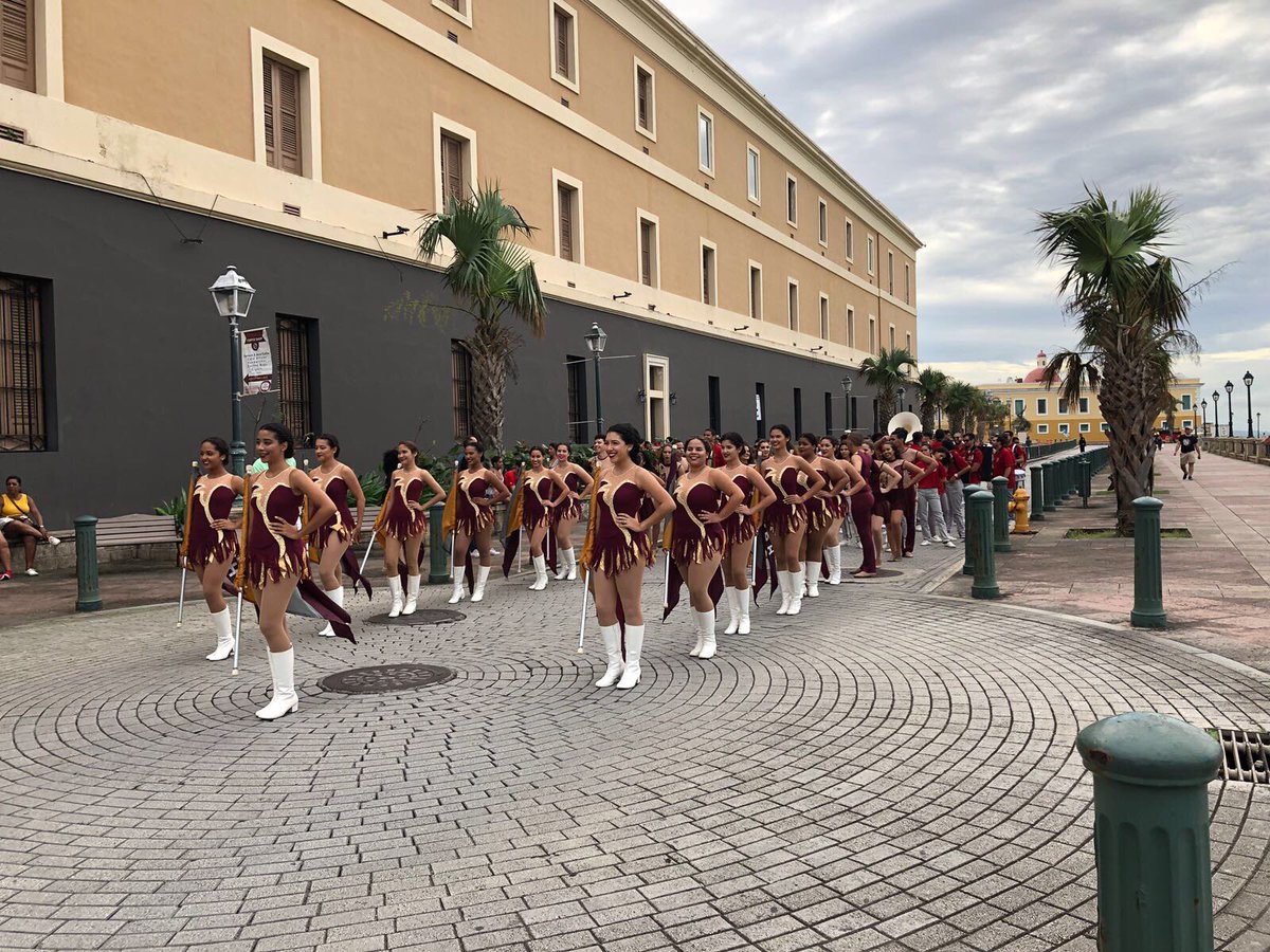 Banderasuprh's tweet photo. Presentación en las Fiestas de la Calle San Sebastián.✨🏳️ https://t.co/3oEOSP7jY5