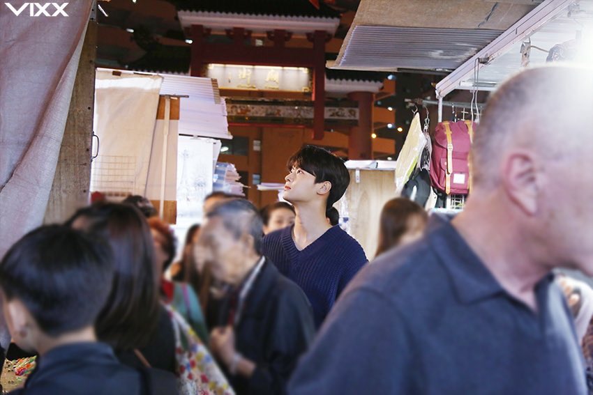 잘생긴남돌봇 tweet media