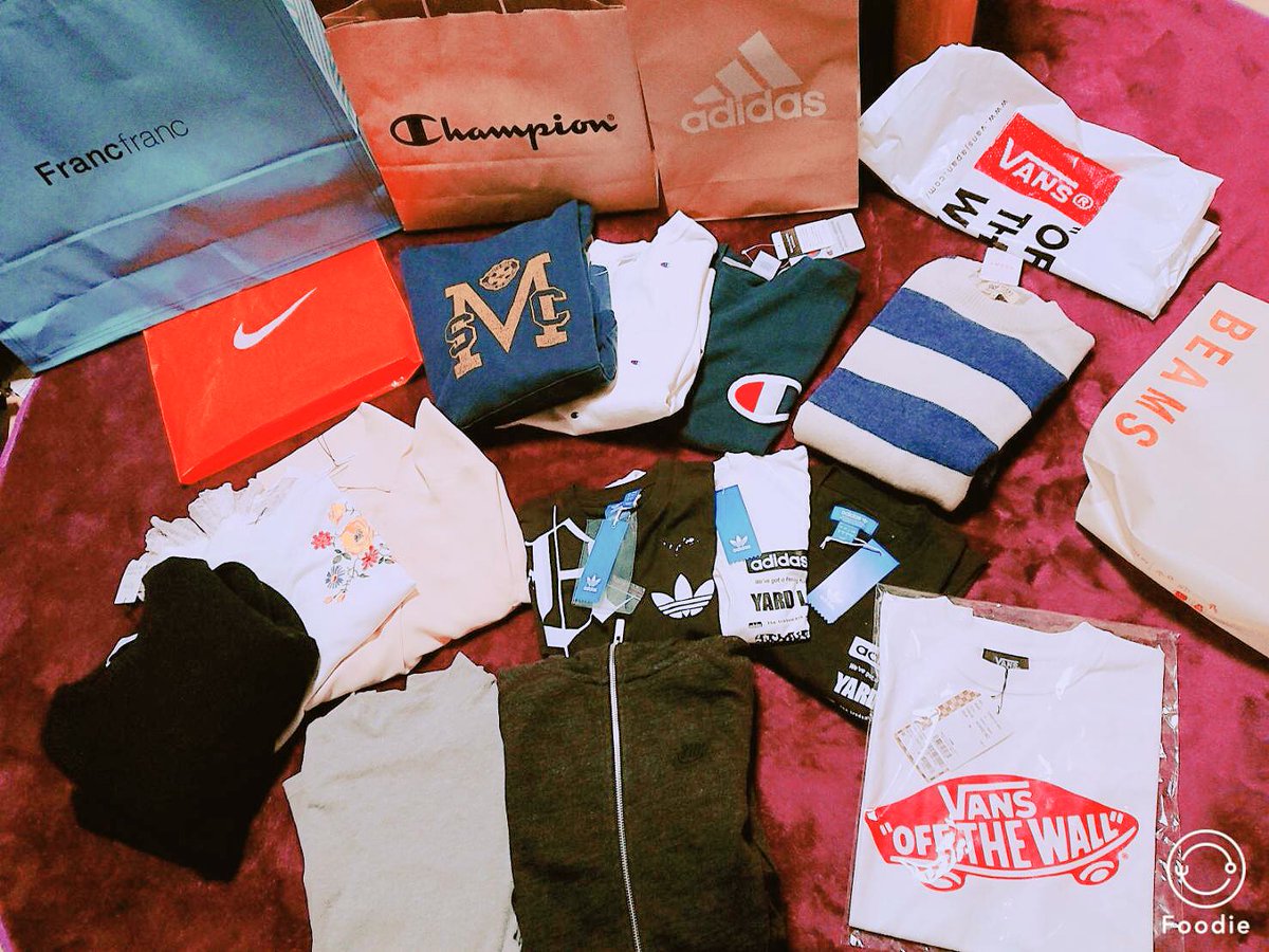 遥都 今日は 佐賀県の鳥栖に行ったよ ショッピングしたり Godivaのドリンク とか飲んだ 美味しかったです 鳥栖アウトレット Godiva