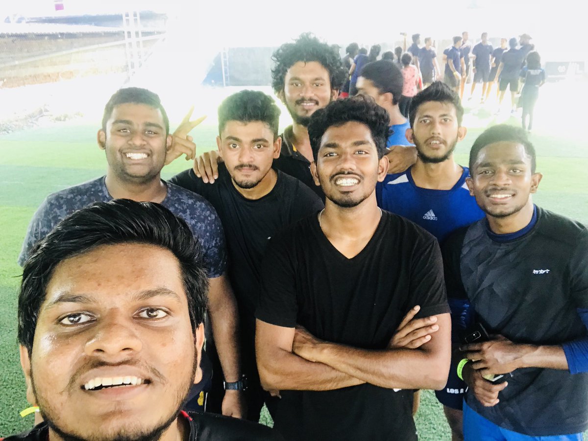chariths_'s tweet photo. Well done bois 🖤🤾🏻♂️
#RCIIT #lifeofrotaract #rotaractfamily #handball #runnersup #RCL #daytoremember https://t.co/yegIvIGB1c