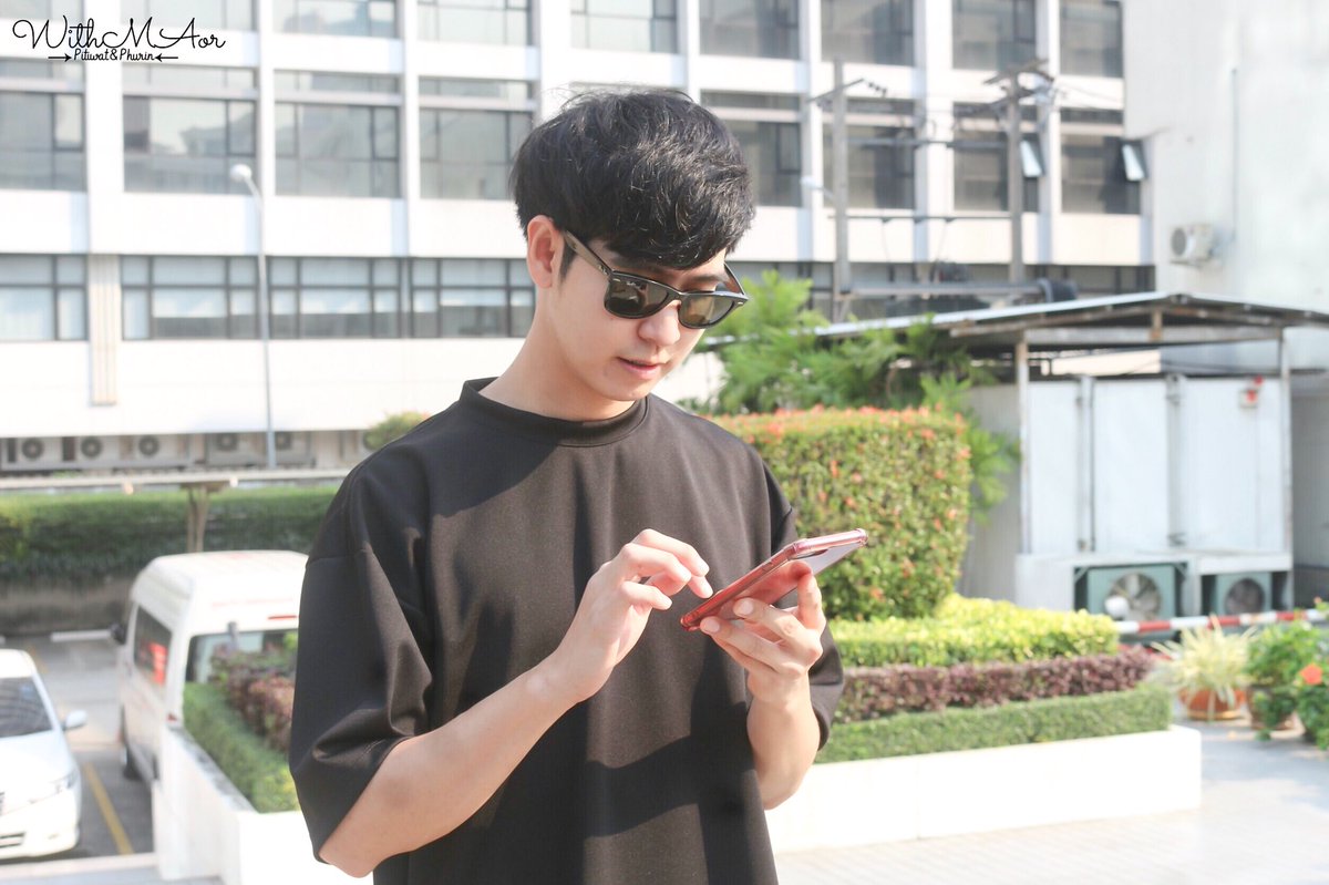 WithMAorHome's tweet photo. 21.01.2018 || สภากาชาดไทย
อ้าวววว กลายเป็น “คุณหล่อเกินไปเลือดเลยไม่ผ่าน” งี้หรอ ฮื่อออออ เอ็นดูคุณเขานะคะ #aorpitiwat https://t.co/UfSgQfJ0D9
