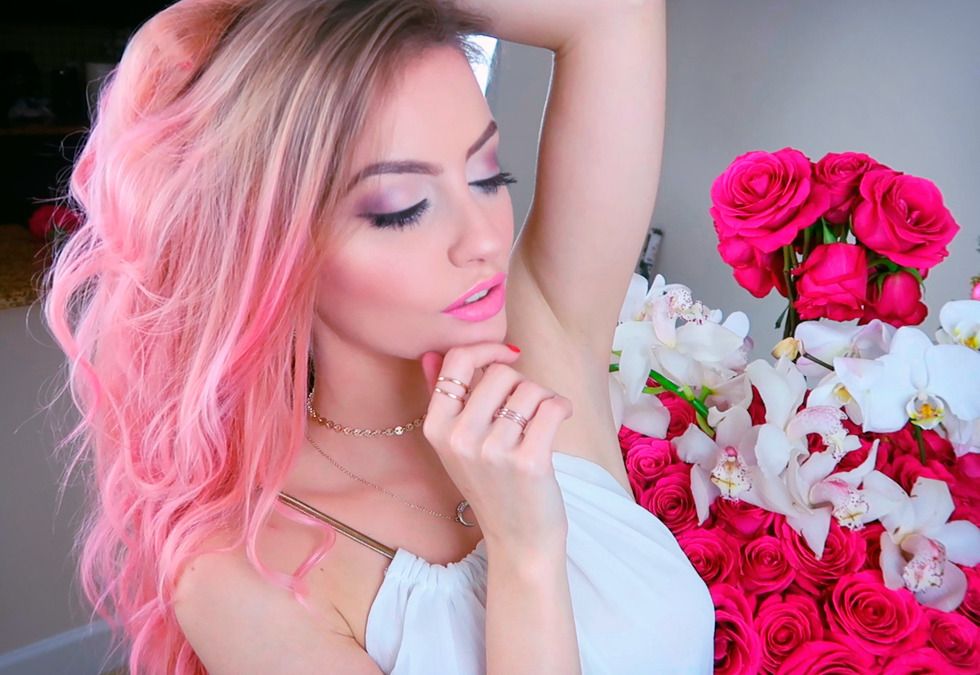 Katie Angel on Twitter: "WHITE + PINK + GOLD = PERFECTION 