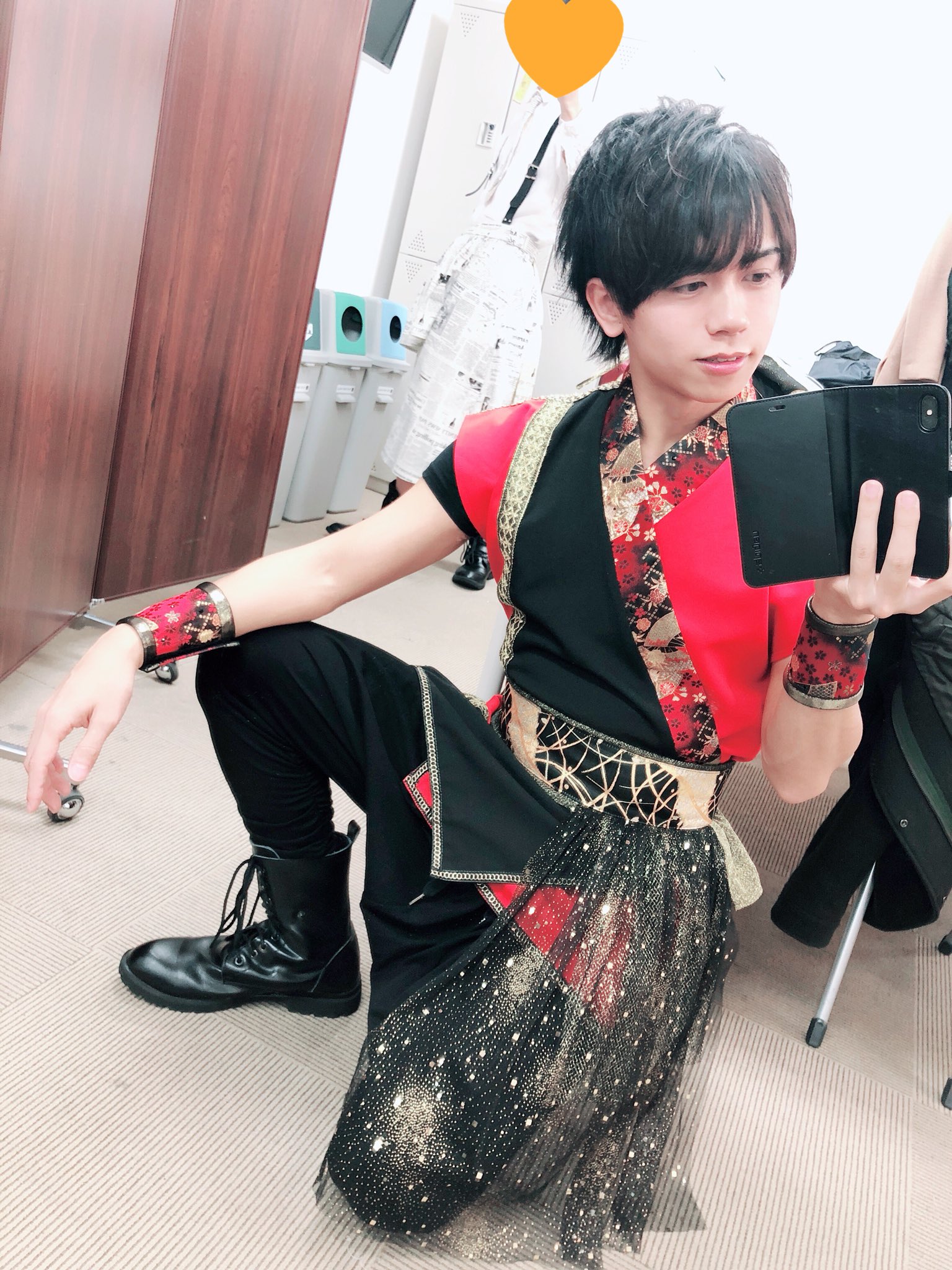 白服 めせもあ On Twitter チェキ会in羽田2日目終了 Mesemoa 2ndシングル New Sunshine のリリースイベントはこれで全て終了ですが これからも今回の曲をたくさん見て聴いてください 7部シークレット衣装は みんな大好き 舞 でした 1枚目の後ろの人は顔が