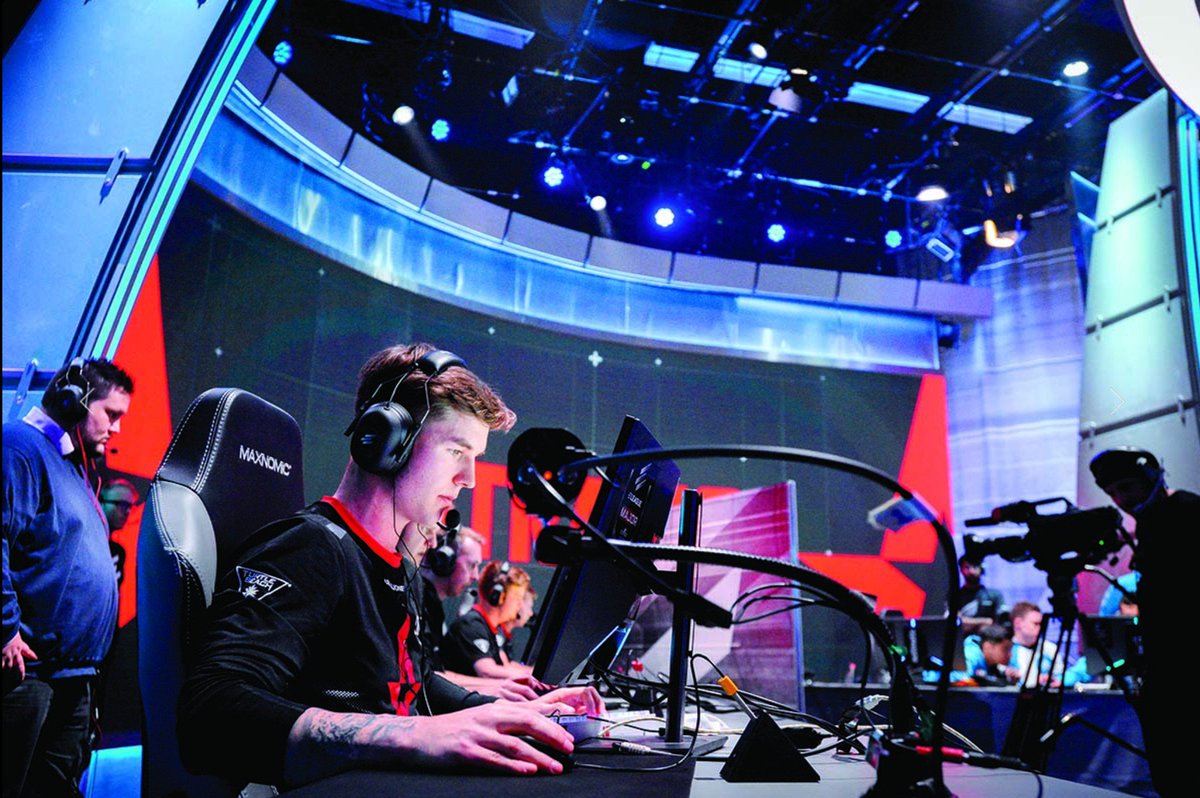 AstralisCS's tweet photo. We play vs. Fnatic at 19:45 CET today!

#ToTheStars with us. #ToSweden with them.

📺 https://t.co/PFB9dLzQbt https://t.co/TL9C8uAZE9