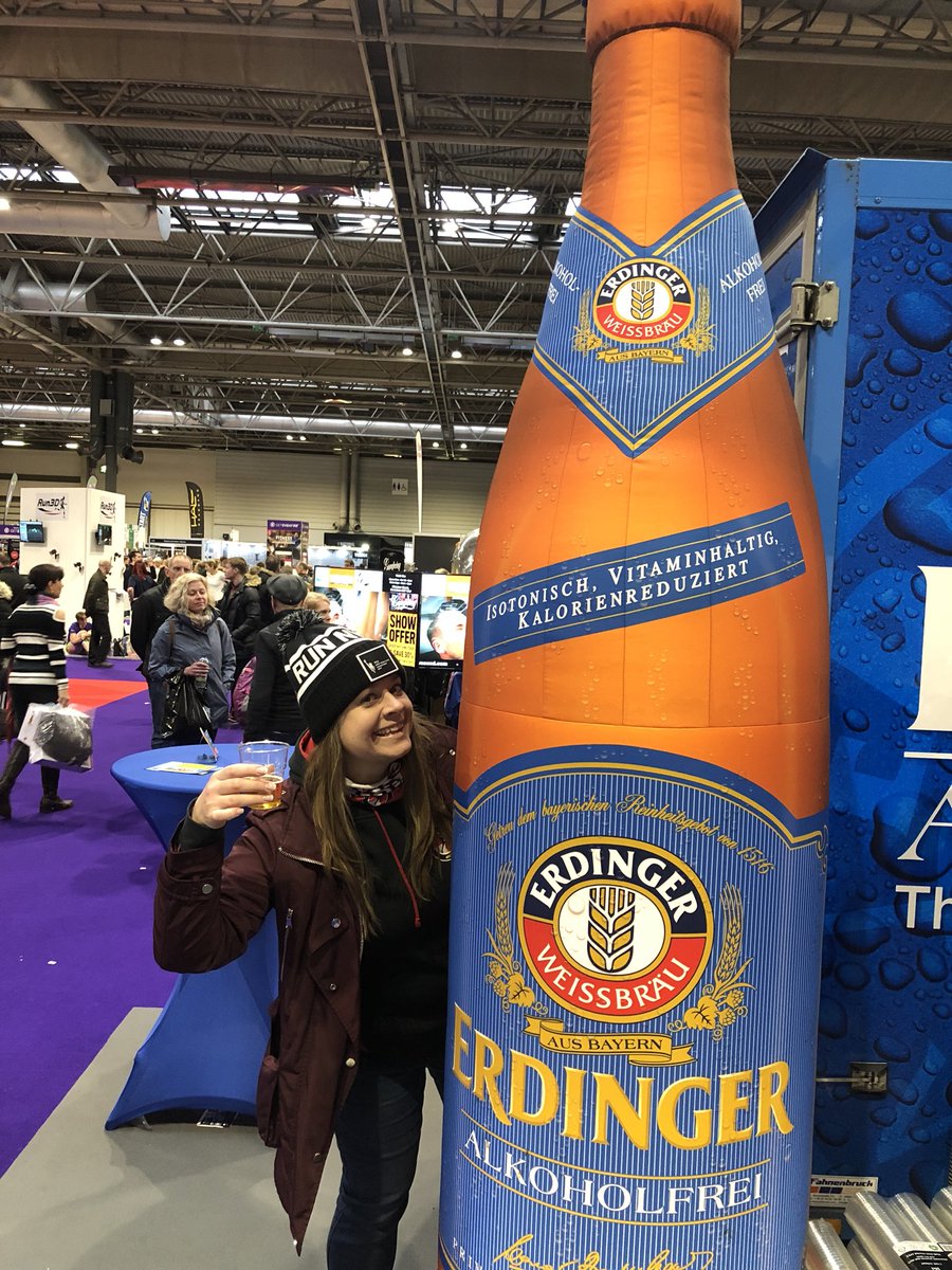binkybunny7's tweet photo. Iβm not drinking booze in January but this is ok, right?? @nationalrunshow @ErdingerAF_UK #liquidgold #cheers #postracerefreshment ππΊππ»ββοΈ https://t.co/9teHRZUnpj