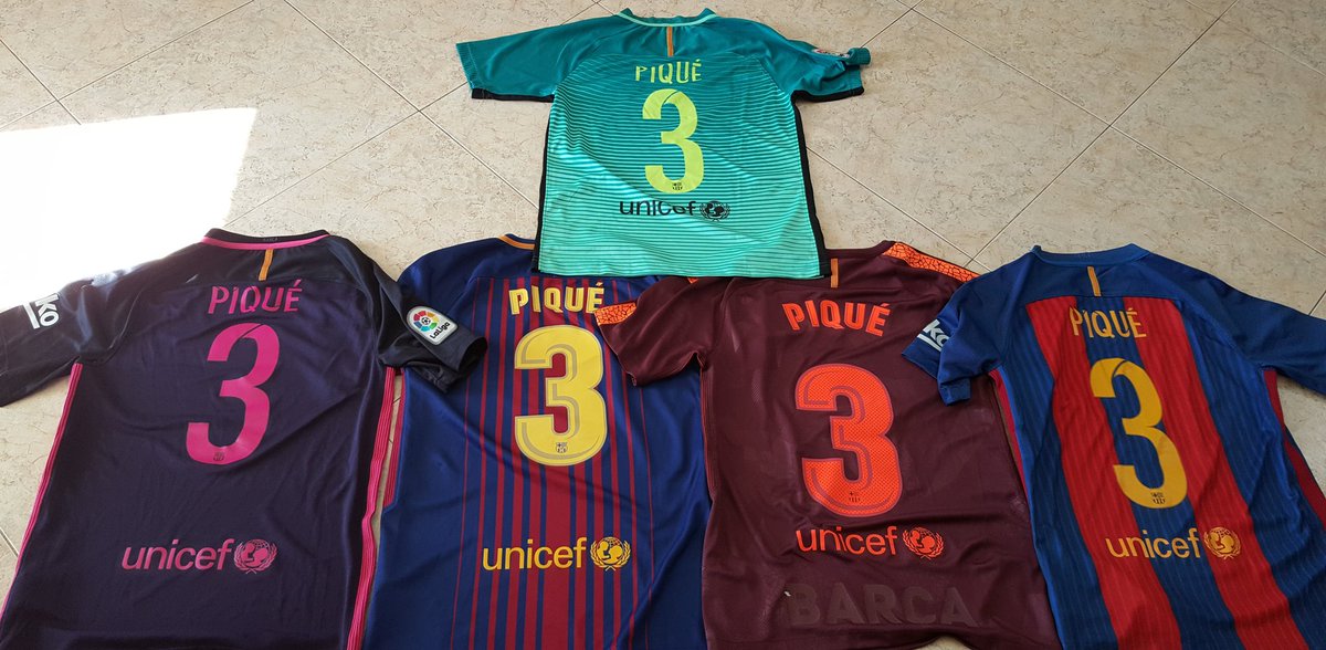 MelisaNP2307's tweet photo. Gracias por sentir y luchar por estos colores @3gerardpique . Aposté por ti desde el principio de tu carrera y me has demostrado que no me he equivocado🔴🔵😍 Continuarás muchos años más haciendo historia en el mejor club del mundo! Sigue dándonos alegrías #Pique2022 💙❤👏🏻 https://t.co/upaD9QWg8r