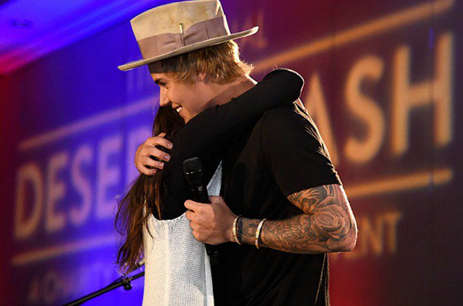 Bkstg's tweet photo. "That hold on tight..." Happy #NationalHuggingDay 💕 https://t.co/1FTX9XMAJa https://t.co/947awjMBtH