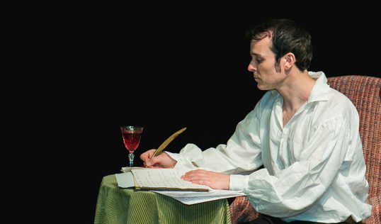 28 JAN - Gavin Paul presents an intimate portrait of an unfamiliar Burns. Critically acclaimed, it recreates Burns’s lost diaries, telling the story of his stay in Edinburgh, which saw him at full creative stretch &amp; in crisis. ow.ly/Axpa30hRcLa #CheersToRabbie