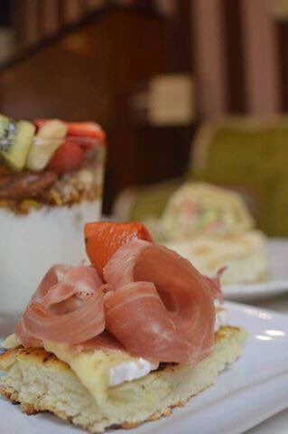 SussCupcakeCafe's tweet photo. ❤️ DESAYUNO DOMINGUERO EN SÜSS Cupcake café ❤️av libertador 2801 victoria y paunero 2046 Martínez . Te esperamos 🤗 https://t.co/7FgRhDZxfU