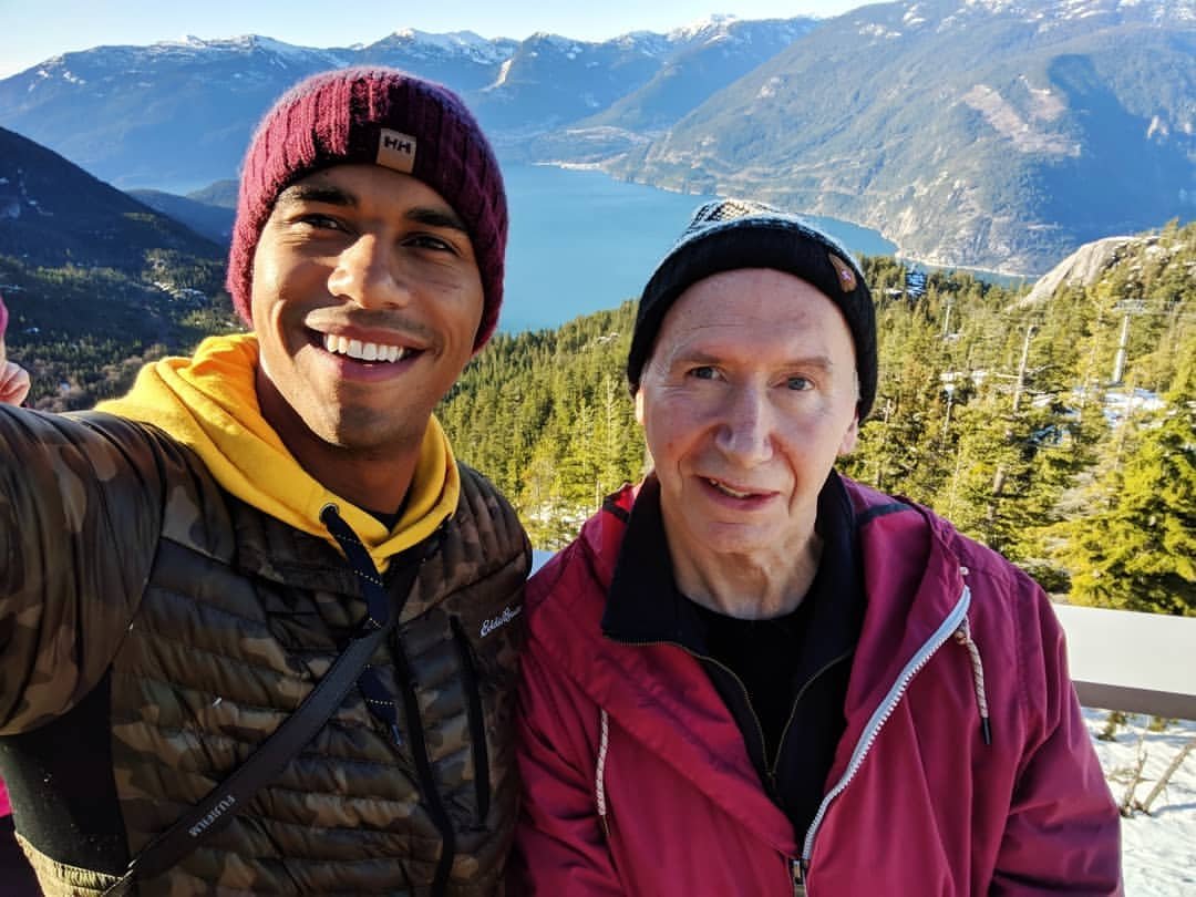 EKnightSource's tweet photo. #NEW Elliot Knight during his road trip up to Squamish https://t.co/OJiAfAgJTC