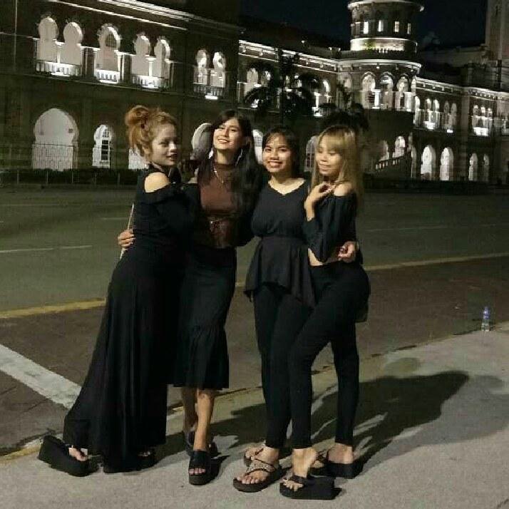 puterihyun's tweet photo. OMG! You have to see this. #BIGOLIVE.  
https://t.co/Kpbp0RURwQ https://t.co/9it1KtynWv