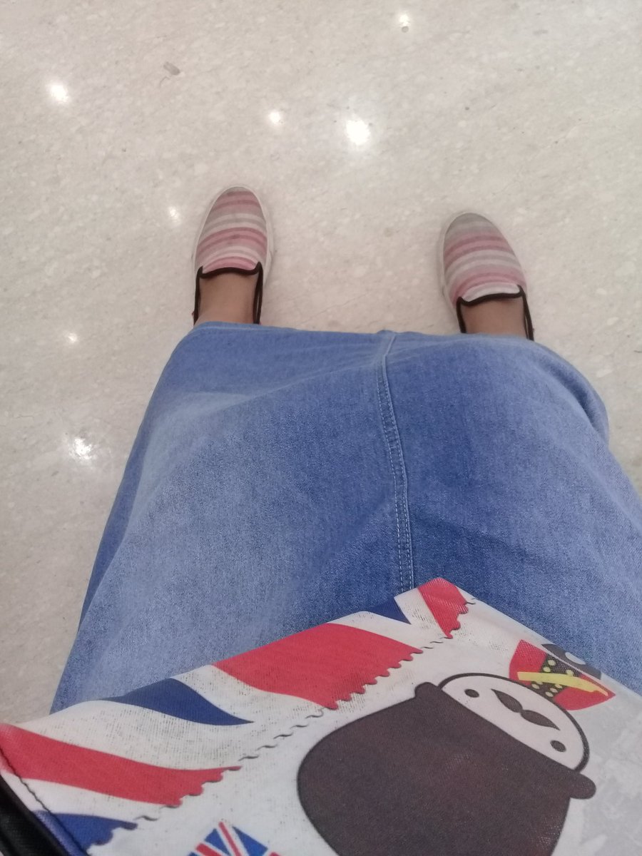 LittlewdWd's tweet photo. Ngepicentrum mall 😧 ngilangin bosan... https://t.co/TSyh7KXaQt