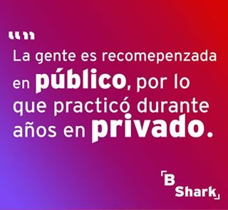 integralitica's tweet photo. No te dejes sorprender por las redes sociales. Concéntrate solamente en tu camino | #liderazgo #motivacion #exito #emprendedor #metas #negocios #coaching #felicidad #actitud #inspiracion #motivación #libertadfinanciera #desarrollopersonal #negocio #frases #lifestyle #empresario https://t.co/MRKzKUZvGr