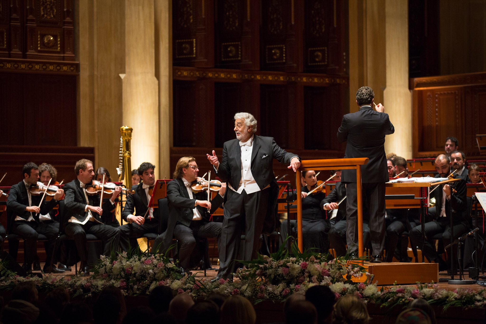 Happy Birthday Placido Domingo! You hold a special place in our hearts we look back on those amazing moments . 