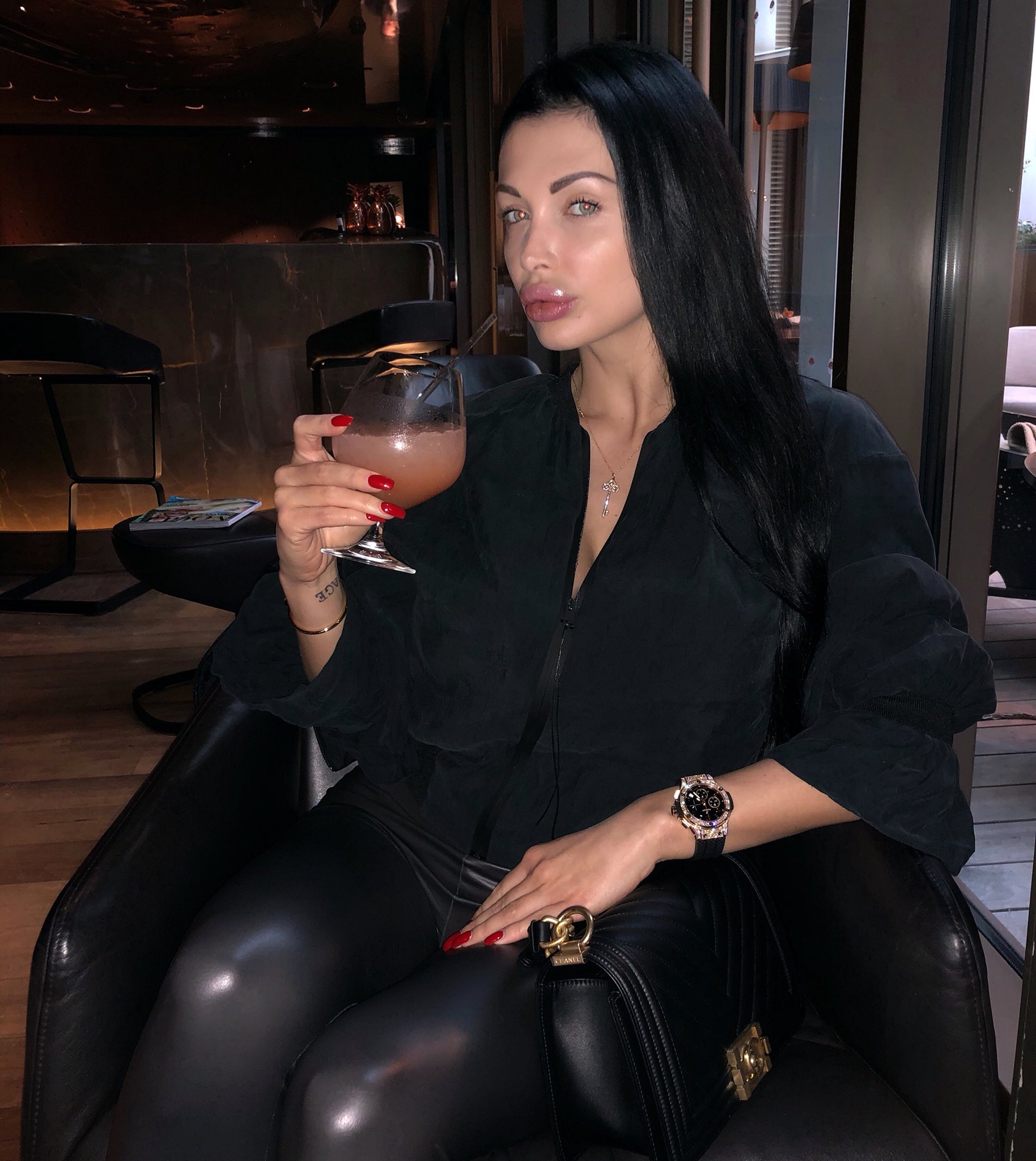ALETTA OCEAN on Twitter: "Drinking my favourite cocktail without