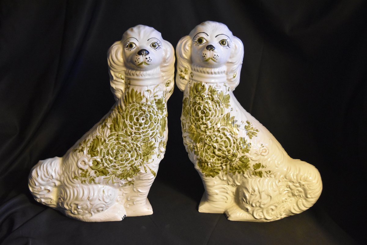 kerrberry77's tweet photo. This pair of #pottery #dogs measure about 13" tall. They were made in Italy for Jay-Willfred, in the style of the #StaffordshireDogs popular in the 1800's. These are newly listed in my store. π€©#vintagepottery #italianpottery #potterydogs #hearthspaniels https://t.co/cWeCKNUhXx https://t.co/u55eCa46a1