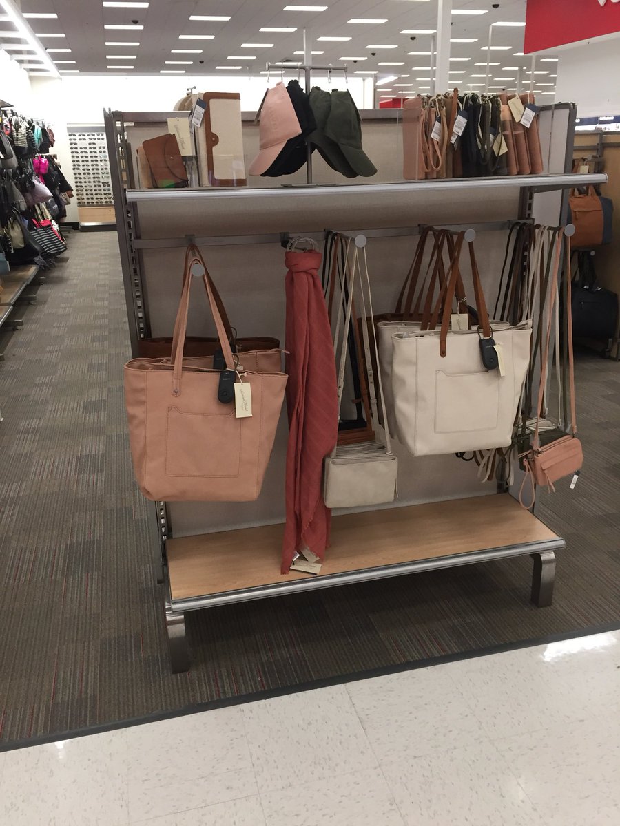 Maria4Targert's tweet photo. We are excited for a New brand Universal Thread at Shawnee Mission!!!!!! Come see it yourself @Janetfromtarget @OTfromTarget @LauraBoulware @Tstrong22 @tiffbuzzz https://t.co/9me3v3J1JC