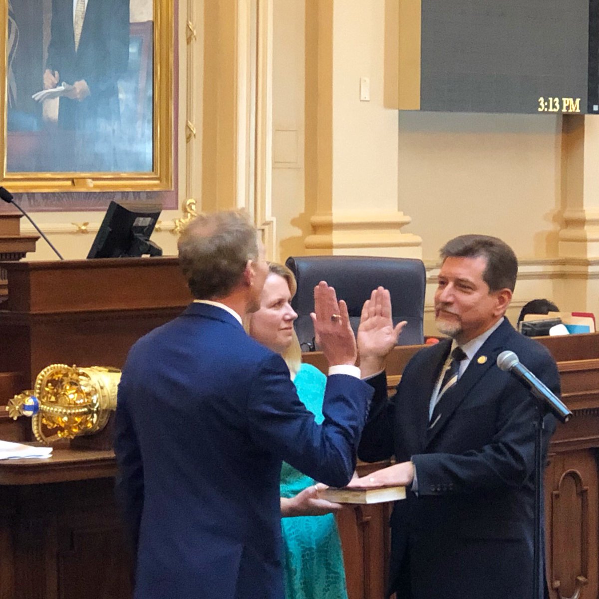 KrystalOnDesign's tweet photo. Yesterday we took #TinyDesigner to witness the swearing in of @DavidReidVA @pwcdanica @WendyGooditisVA to @VaHouse 💙 Since the 2017 @womensmarch we have worked hard for change in #Virginia! #WeVoteWeWin #HearOurVote #imarchforher #teachempathy #BeTheChange https://t.co/lPbzpAMP4Y