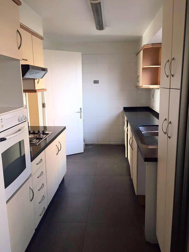 PropiedadesMS's tweet photo. VENTA DEPTO #LasCondes
*A pasos futura estación Línea 7*
Sector Kennedy / G.de Alderete
UF8.500
120/130 mts
3 dormitorios +2 baños + sala de estar
1 estac subterráneo y bodega.
Detalles en https://t.co/QlXCHQll6v https://t.co/OPeegtLHIU