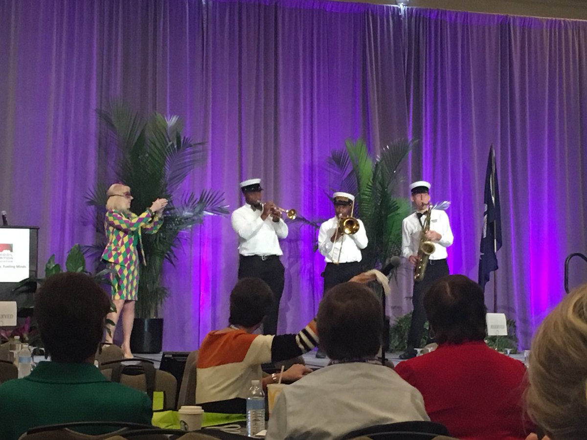 We’re getting the morning started with some New Orleans flair! #SNIC18 <a href="/SchoolLunch/">SchoolLunch</a>