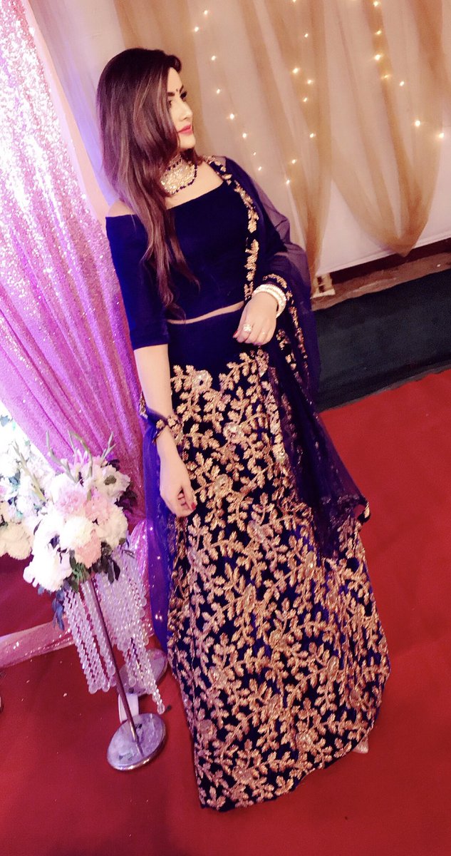 brishtysky's tweet photo. “#Wedding_bells 👸🏼😍❤️💕” https://t.co/GnHWosnHV8
