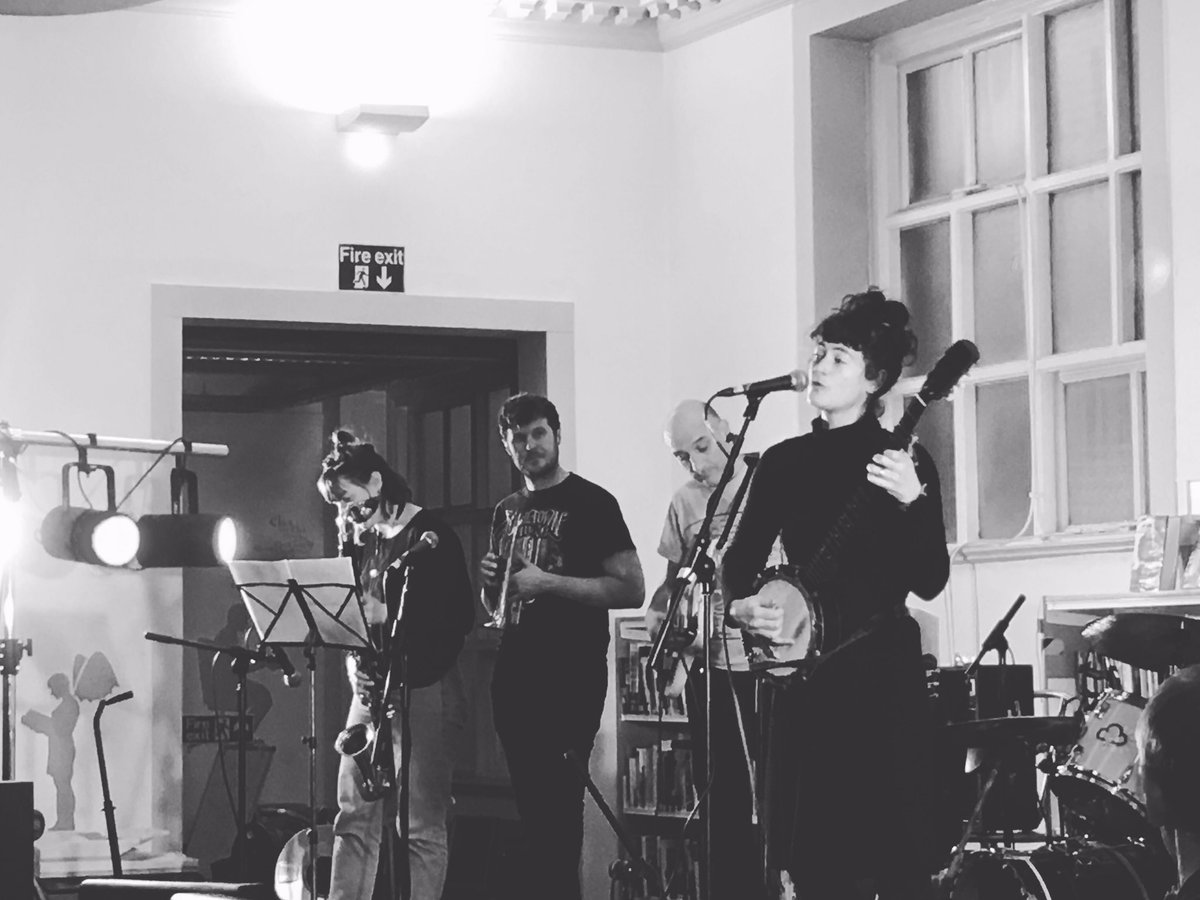 ShivGarrigan's tweet image. The mesmerising @thisisthekit at Lancaster Library 📚with @LoudinLibraries 🎶 #livemusic #gig #getitloudinlibraries