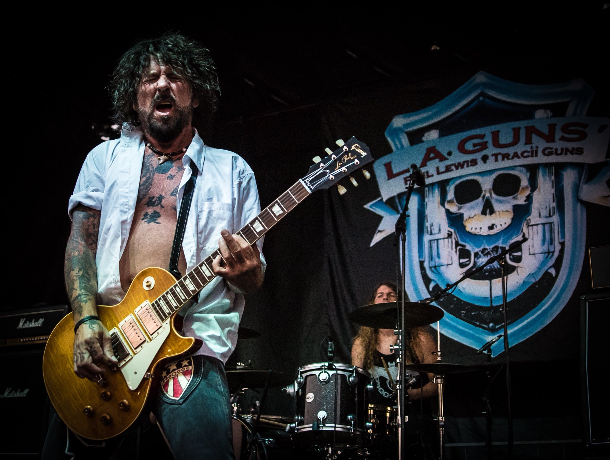 Happy birthday Tracii Guns!! 
