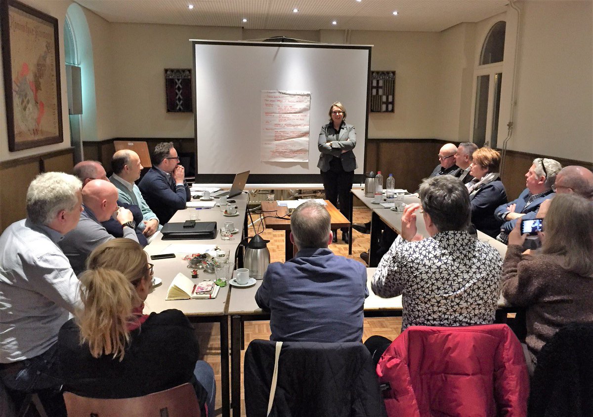 Inspirerende #themabijeenkomst #ToptalentLimburg45Plus “Meer plezier, energie en balans in je werk# met #gastspreker Wendy Simonis van <a href="/time27_wendy/">Time 27</a>. Waar krijg jij energie van?