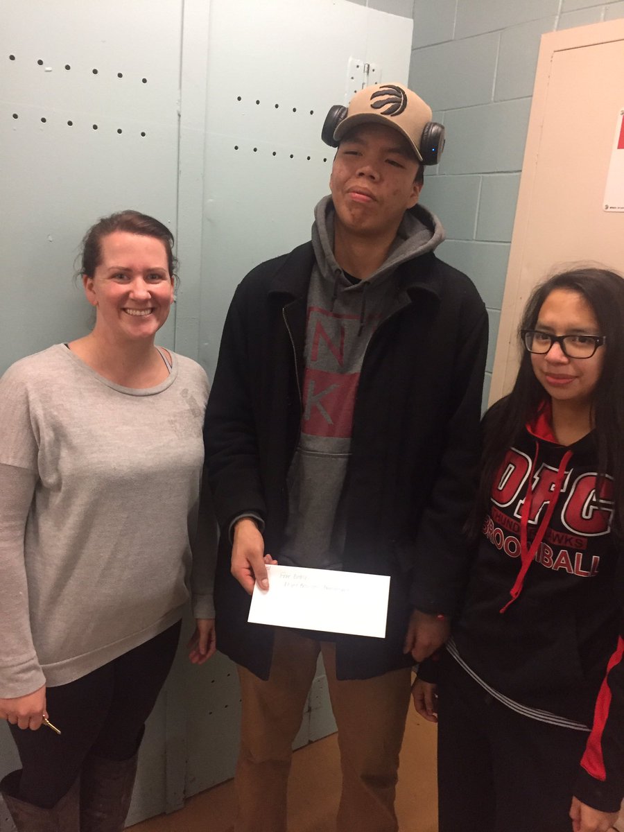 Mizshar10's tweet image. #DFCHS Thunderhawks placed Third! Awesome team miigwech @YOWs_Tbay Coachs Marty and Annie #happykids #workhard #studentsuccess #champs