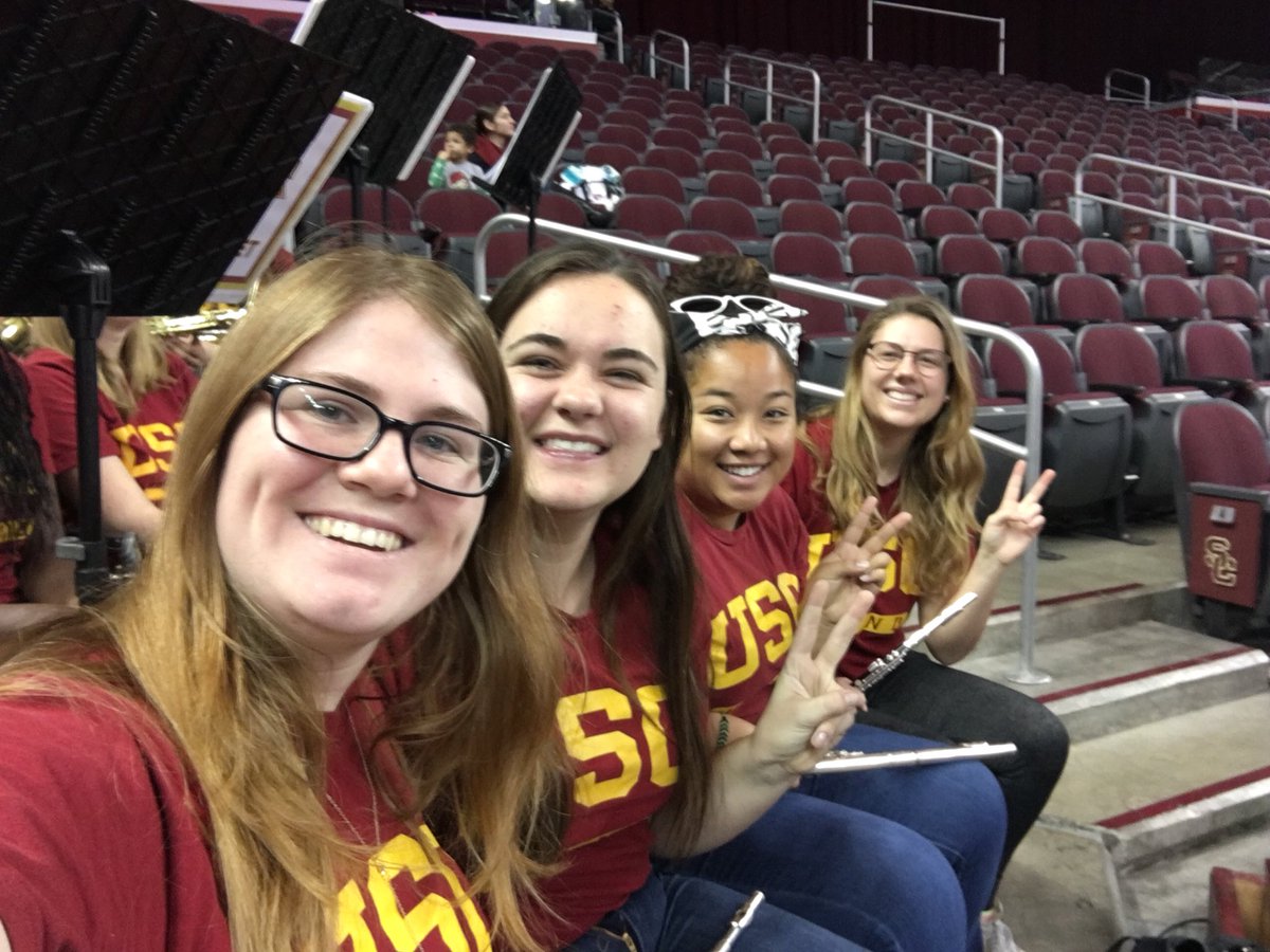 the tmb flutes are so excited for <a href="/USCWBB/">USC Women's Basketball</a> to #BeatTheBears today! ❤️✌️💛 #USCSelfie