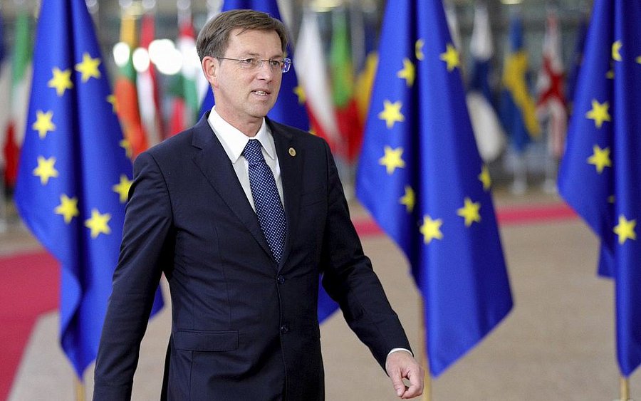 View image on Twitter