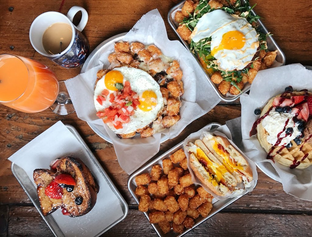 ChowDownDetroit's tweet photo. Weekends are for Brunchin’ ! @BoscoCafe in Downtown #Ferndale https://t.co/0XVr5St8Ob