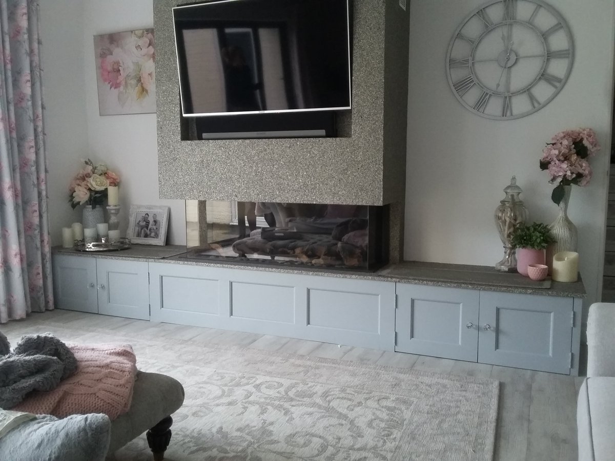 MarkGCarpentry's tweet photo. I love going back to see the bespoke builds I have created once they've been painted and dressed, this low level storage looks absolutely stunning. https://t.co/kPWuWkKpqj