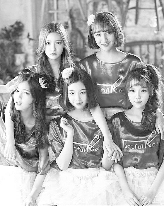 DUFGY4lXUAEZeO7?format=jpg&name=900x900