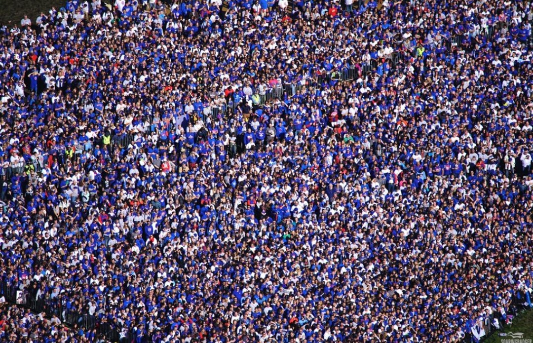 SportsArePhilly's tweet image. Vikings fans: "We're going to take over Philadelphia and Lincoln Financial Field" 

Expectations vs. Reality #FlyEaglesFly