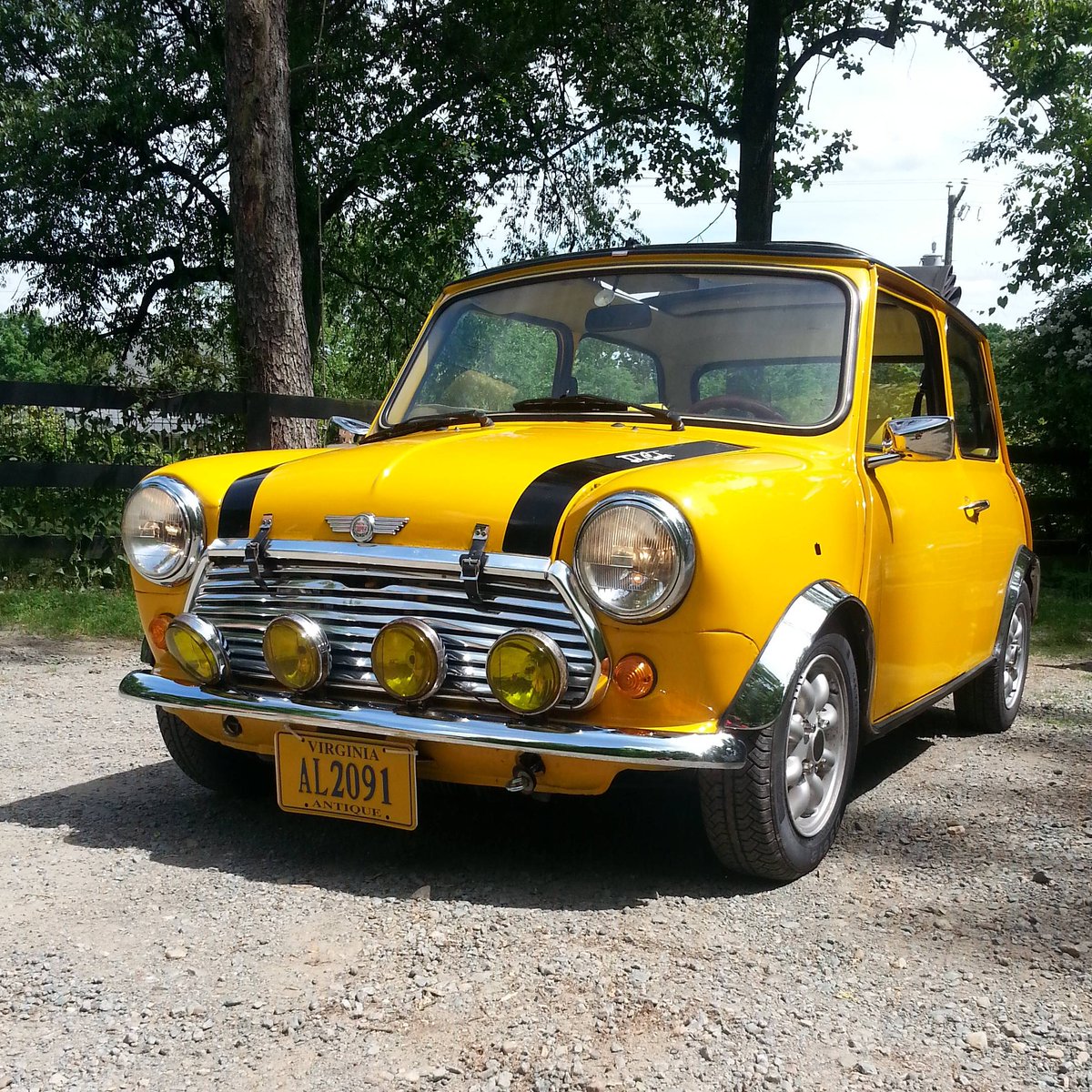 daytonaffcrock1's tweet photo. @HfdQuarry @WWWMiniOC @lilmissminicoop @jeckythump @mott_73 @Mrwaterbiscuit @GeorgeCochrane1 @CooperRegister @v8aholic @stevepullen2 @Miniphernaliaco @1000ENGINERALLY โญ๏ธโญ๏ธโญ๏ธ๐ https://t.co/29FIZFIqWk