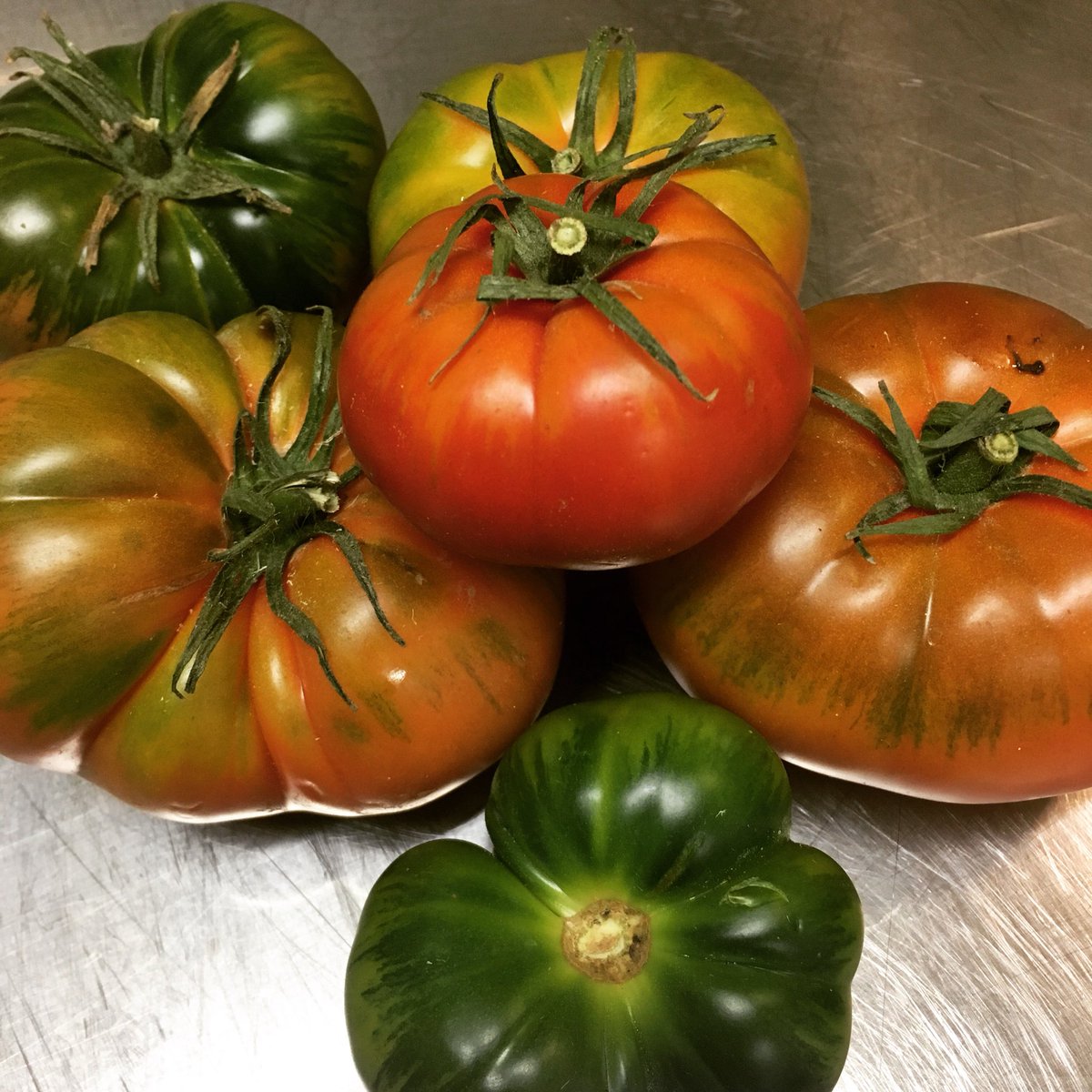Winter Raf tomatoes - making an appearance on a few dishes this week.                                                          #hackney #clapton #e5 #wintermenu #rainysunday #cosypub