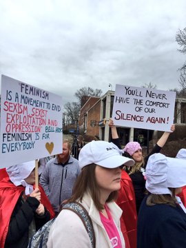 View image on Twitter