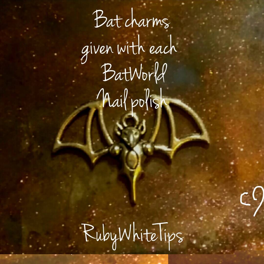 RubyWhiteTips's tweet image. Awesome new bat charms given with each purchase of any BatWorld polish!!