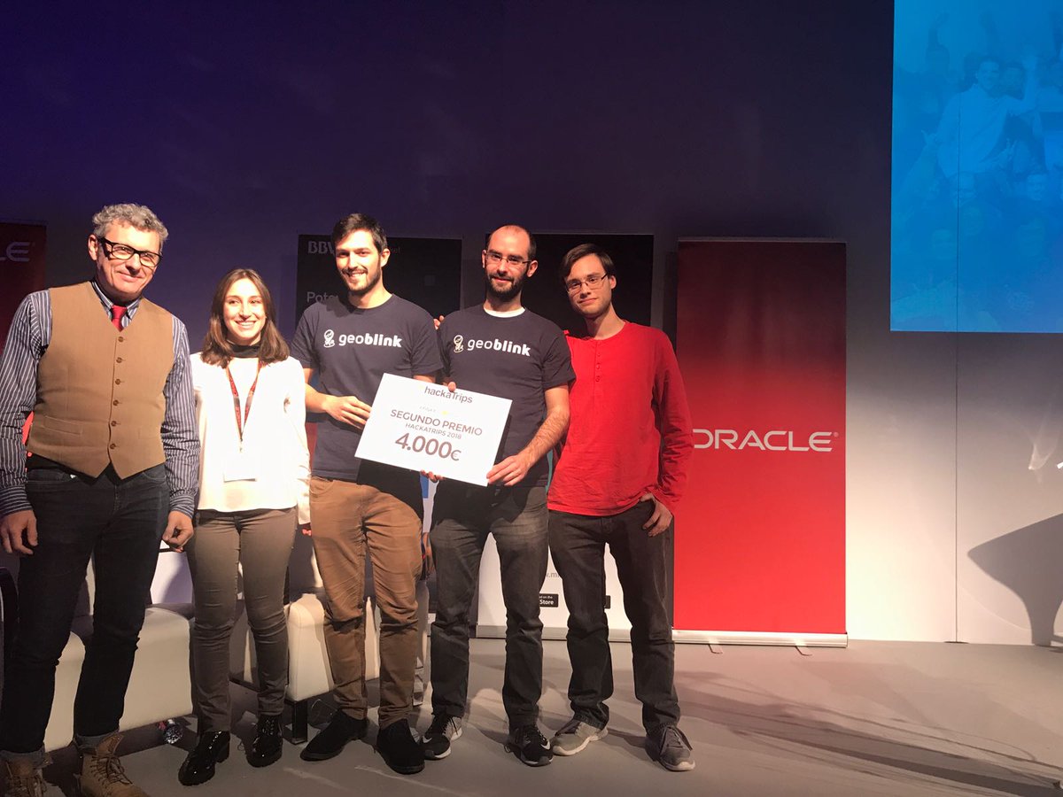minube's tweet photo. ¡Enhorabuena! A los ganadores y a todos los equipos por el trabajazo que han hecho en este #hackaTrips. ¡Disfrutar esos premiazos! https://t.co/iGRoV4GSpH