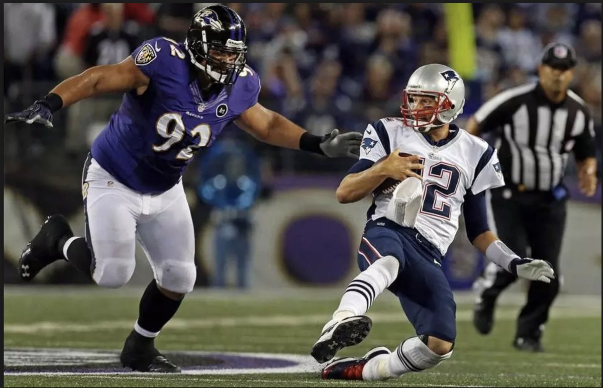 SportITood's tweet photo. 34 years old today. 5X Pro Bowler. Absolute legend in Baltimore. Very solid play for the Lions. Happy birthday to the legendary DT, @Haloti_Ngata92! https://t.co/R2Mx3KpJyz